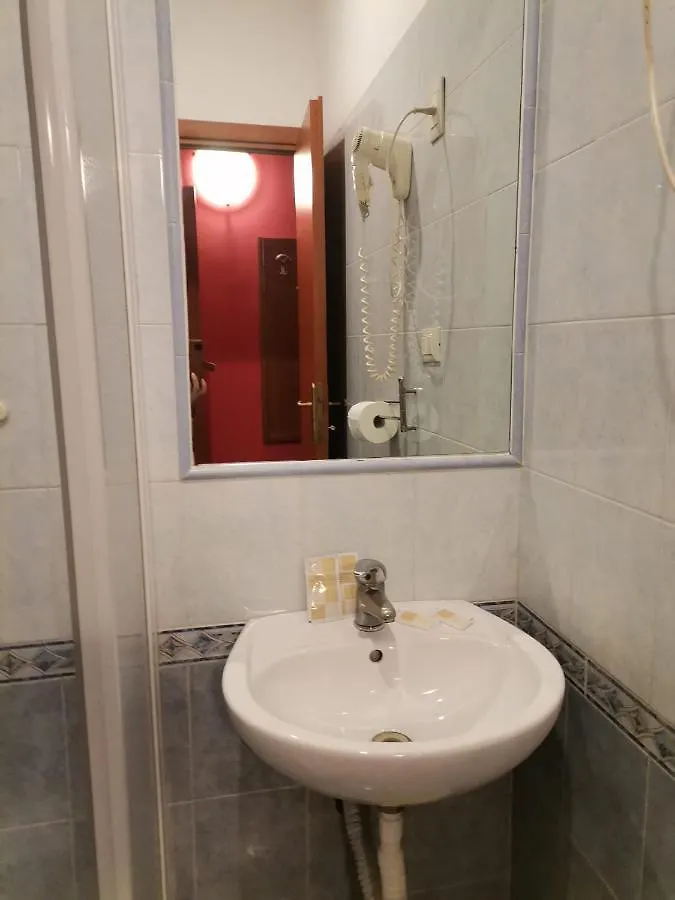 Roma Termini Tina Ya B&B 0*,  Italia