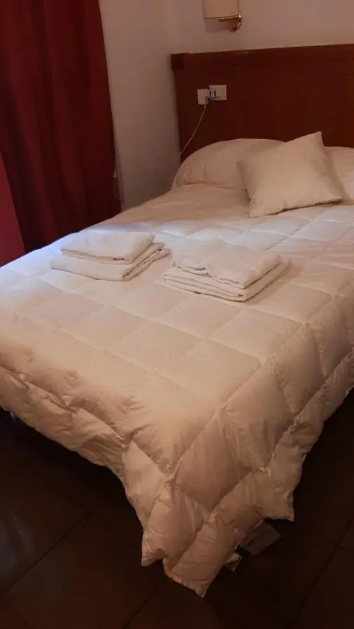 Roma Termini Tina Ya B&B