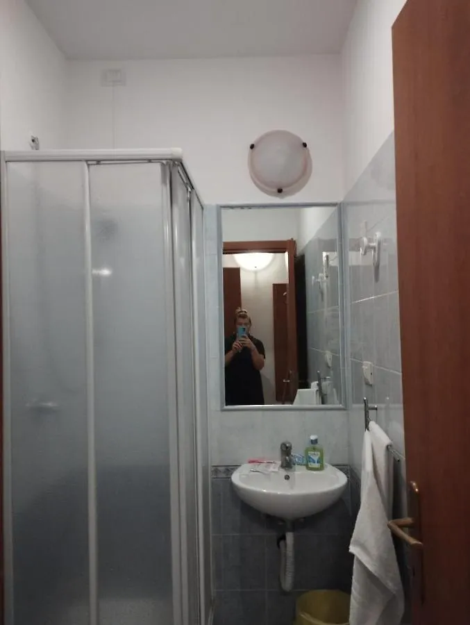 Roma Termini Tina Ya B&B ベッド・アンド・ブレックファスト ローマ